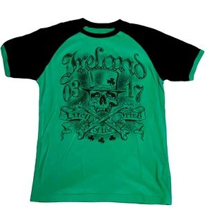 Irish LUCK Unisex  T Shirt Size (40)” S  Short Sleeve 100% Cotton Lucky T-shirt